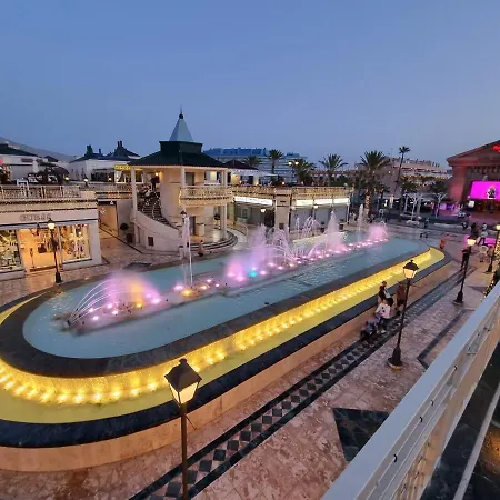 Playa Vistas 2 With Breathtaking Sea View, Only 100 M To The Sea, Heated Pool, Aircondition For A Fee, Wifi Apartmán Playa de las Americas (Tenerife)