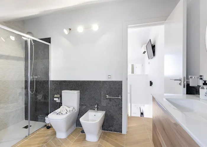 Appartamento Playa Vistas 2 With Breathtaking Sea View, Only 100 M To The Sea, Heated Pool, Aircondition For A Fee, Wifi