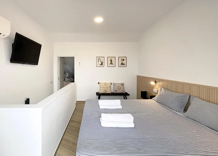 Appartamento Playa Vistas 2 With Breathtaking Sea View, Only 100 M To The Sea, Heated Pool, Aircondition For A Fee, Wifi Playa de las Americas (Tenerife)