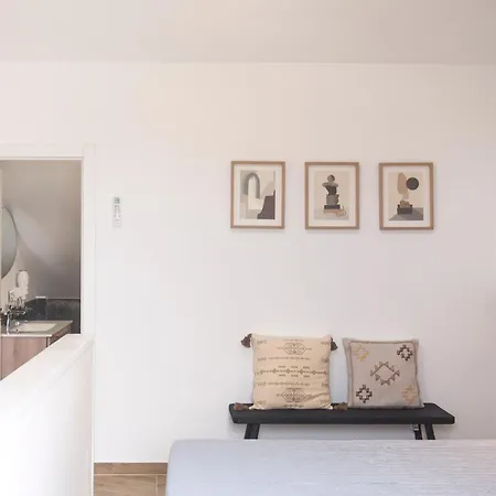 Апартаменты Playa Vistas 2 With Breathtaking Sea View, Only 100 M To The Sea, Heated Pool, Aircondition For A Fee, Wifi *